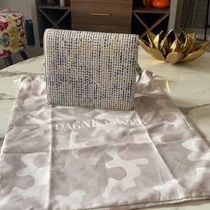 Epic Crossbody minus the crossbody strap.